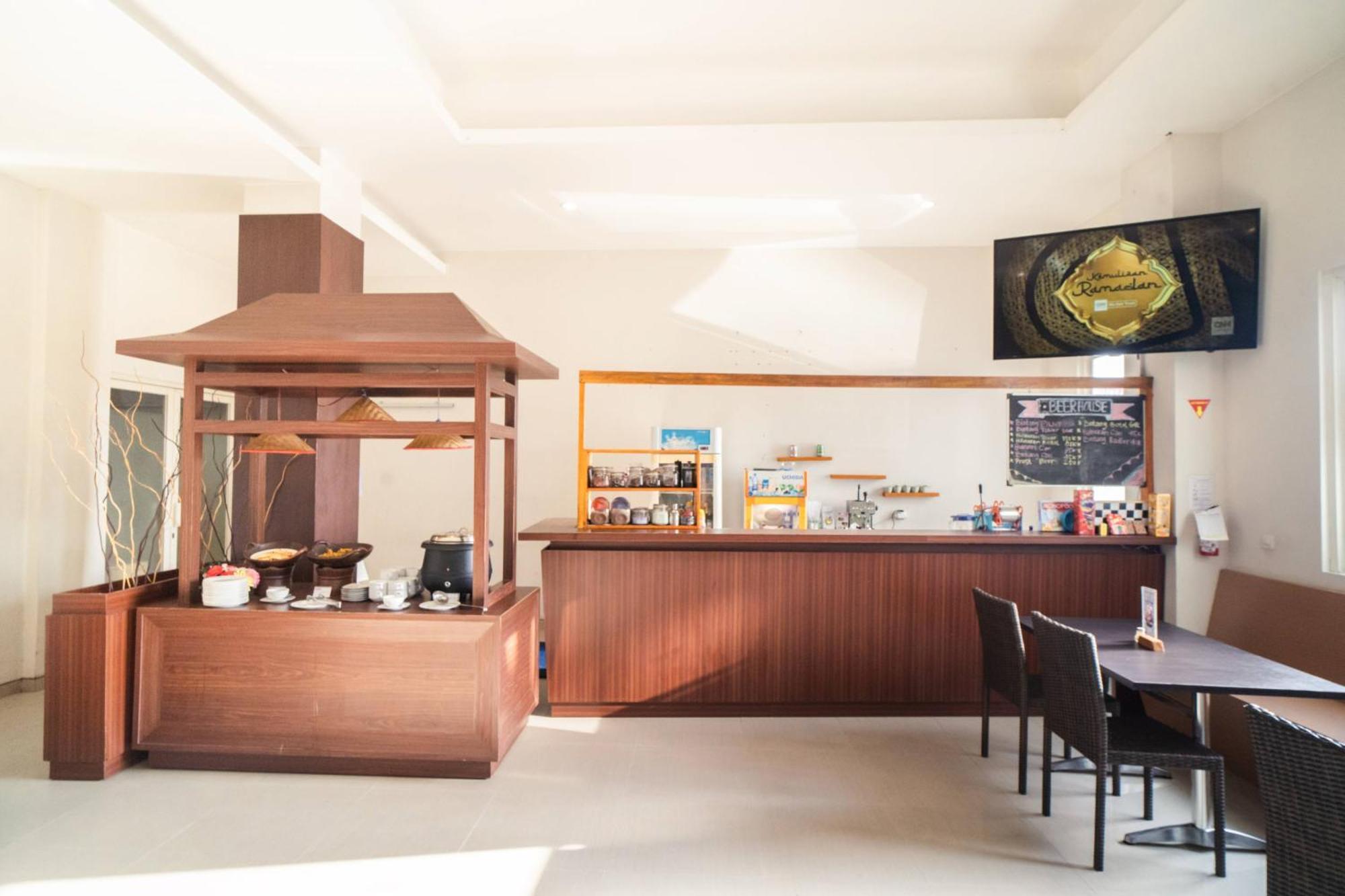 Midtown Xpress Sampit - Kalimantan Tengah Exterior photo