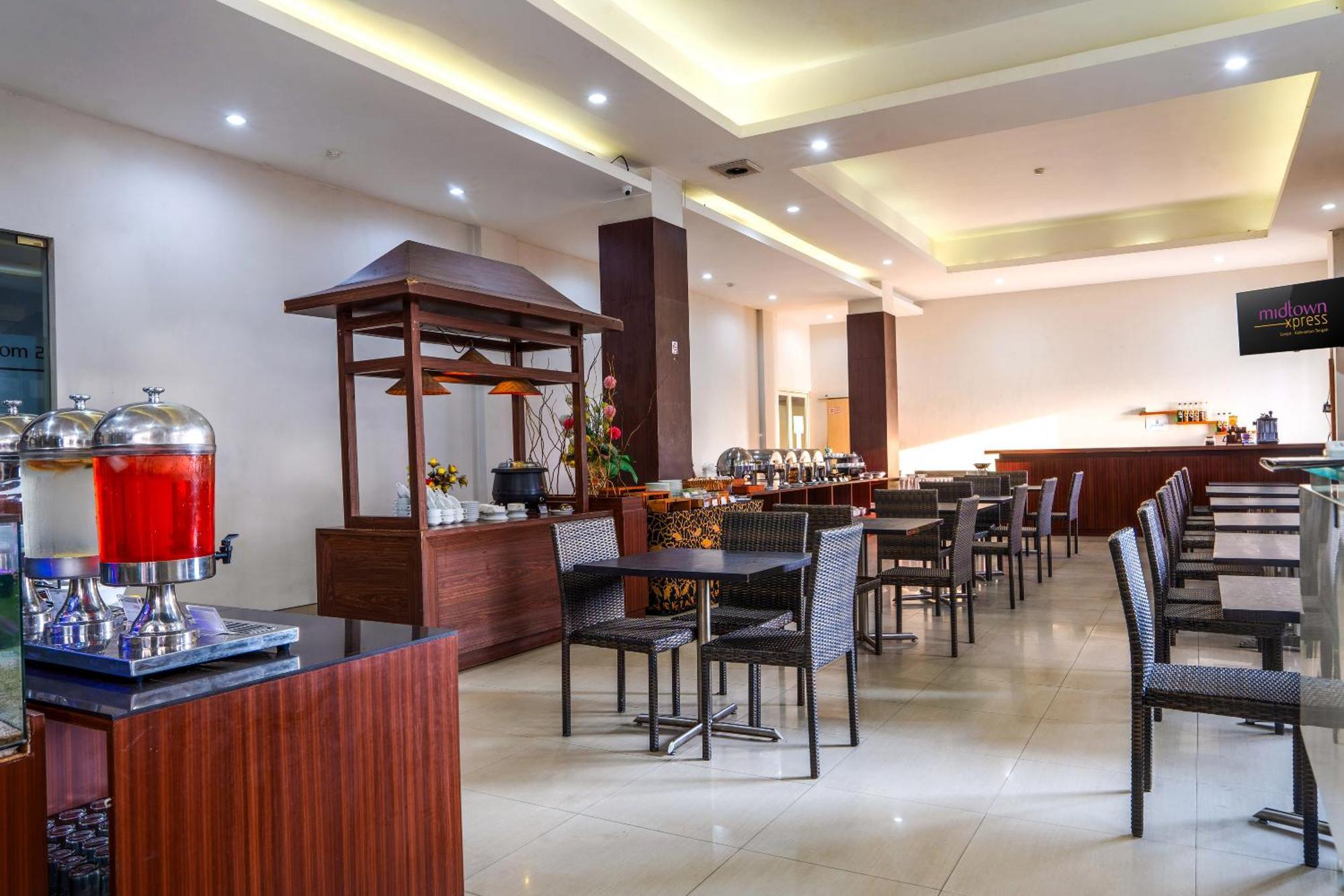 Midtown Xpress Sampit - Kalimantan Tengah Exterior photo